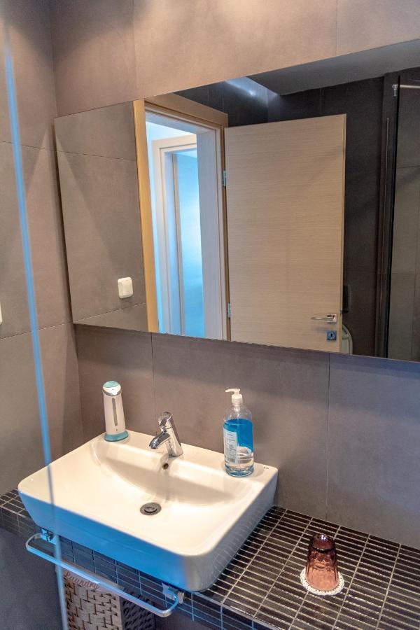 Dimi Seafront Apartment By Rentals Pro Services - Néa Moudaniá Eksteriør bilde