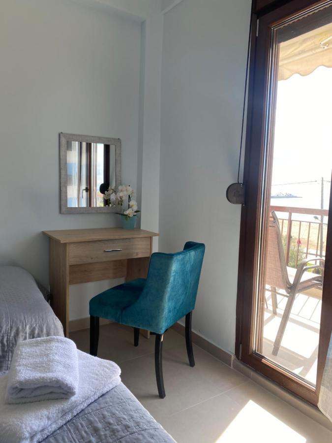 Dimi Seafront Apartment By Rentals Pro Services - Néa Moudaniá Eksteriør bilde